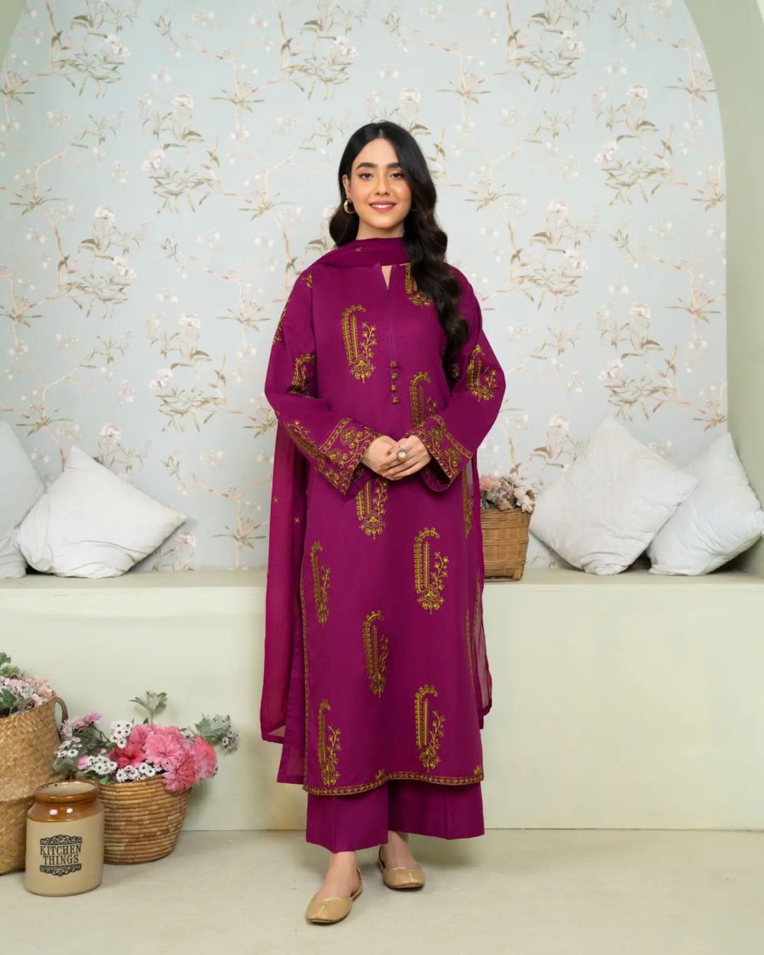 AMBER EMBROIDERED 3-PIECE Stitched Dress.