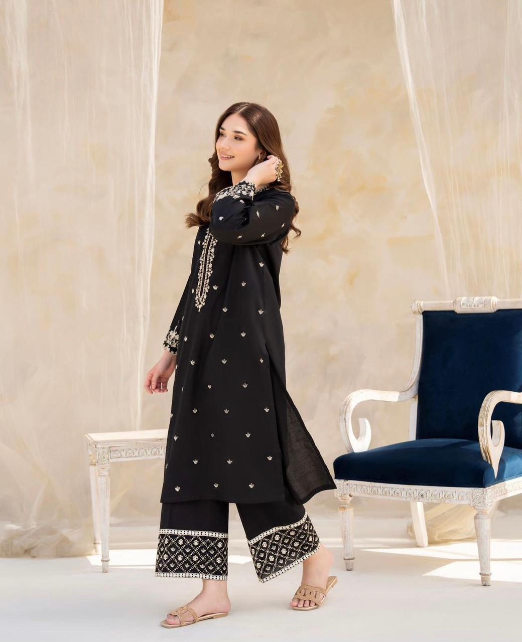 RIWAJ EMBROIDERED 2Pc
