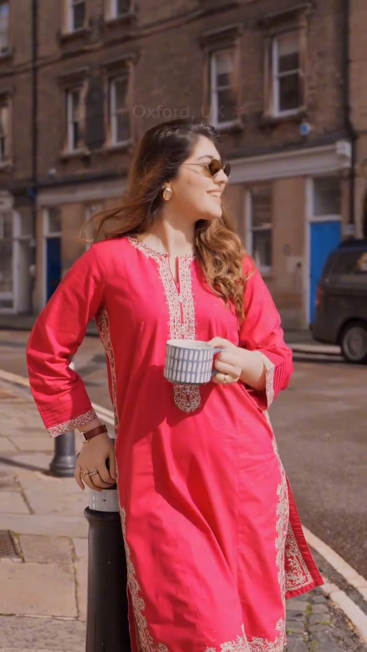 SAPPHIRE LOOK EMBROIDERED 2Pc