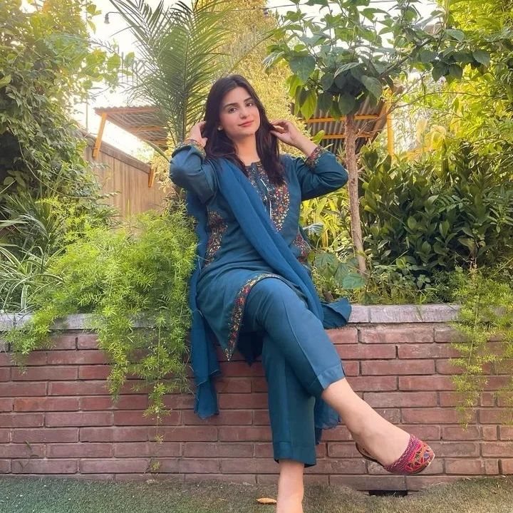 POCKET SEQUENCE Embroidered 2Pc Stitched Dress Premium Linen.