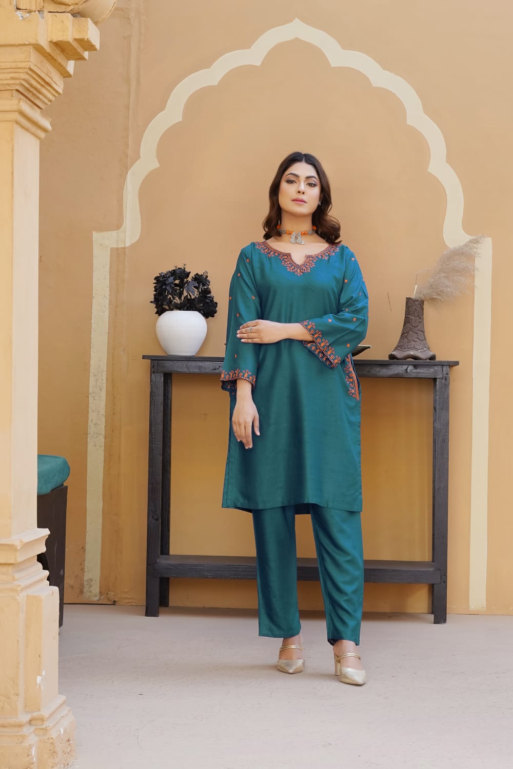 AFREEN POCKET Embroidered 2Pc Stitched Dress Premium Linen.