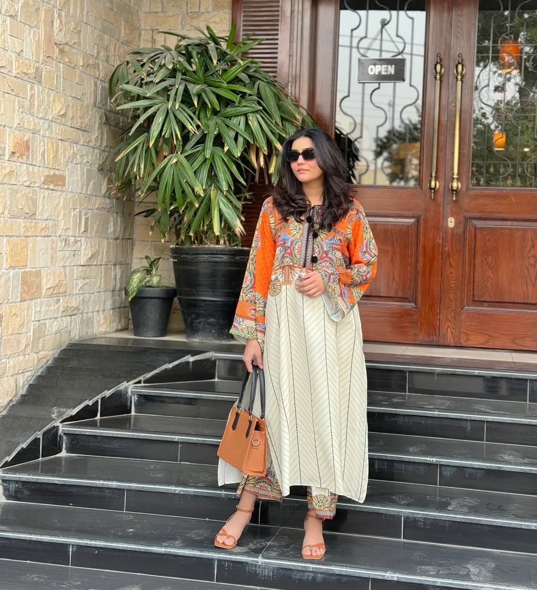 ZAREEN DIGITAL PRINT 2-PIECE Stitched Dress.